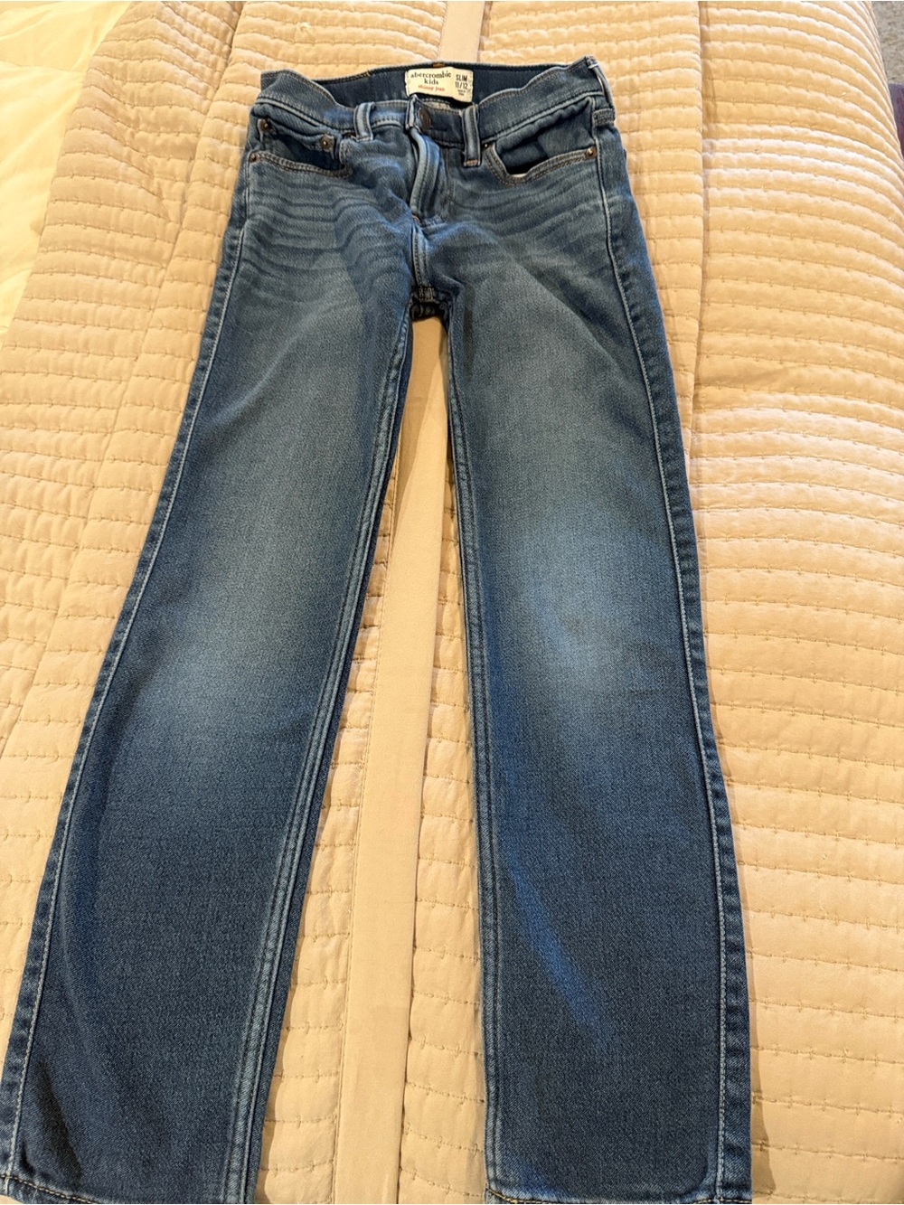 Abercrombie kids Boys Skinny Jeans - Medium Blue Wash size 11/12 SLIM